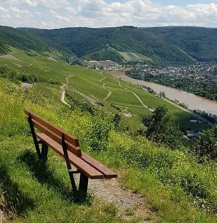 An Der Mosel 1 *
