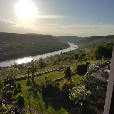 An Der Mosel 1 *